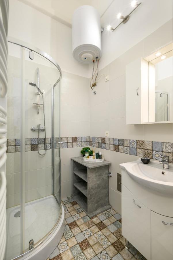 בודפשט Ja18 Downtown Pearl - 2 Bedroom Apartment מראה חיצוני תמונה