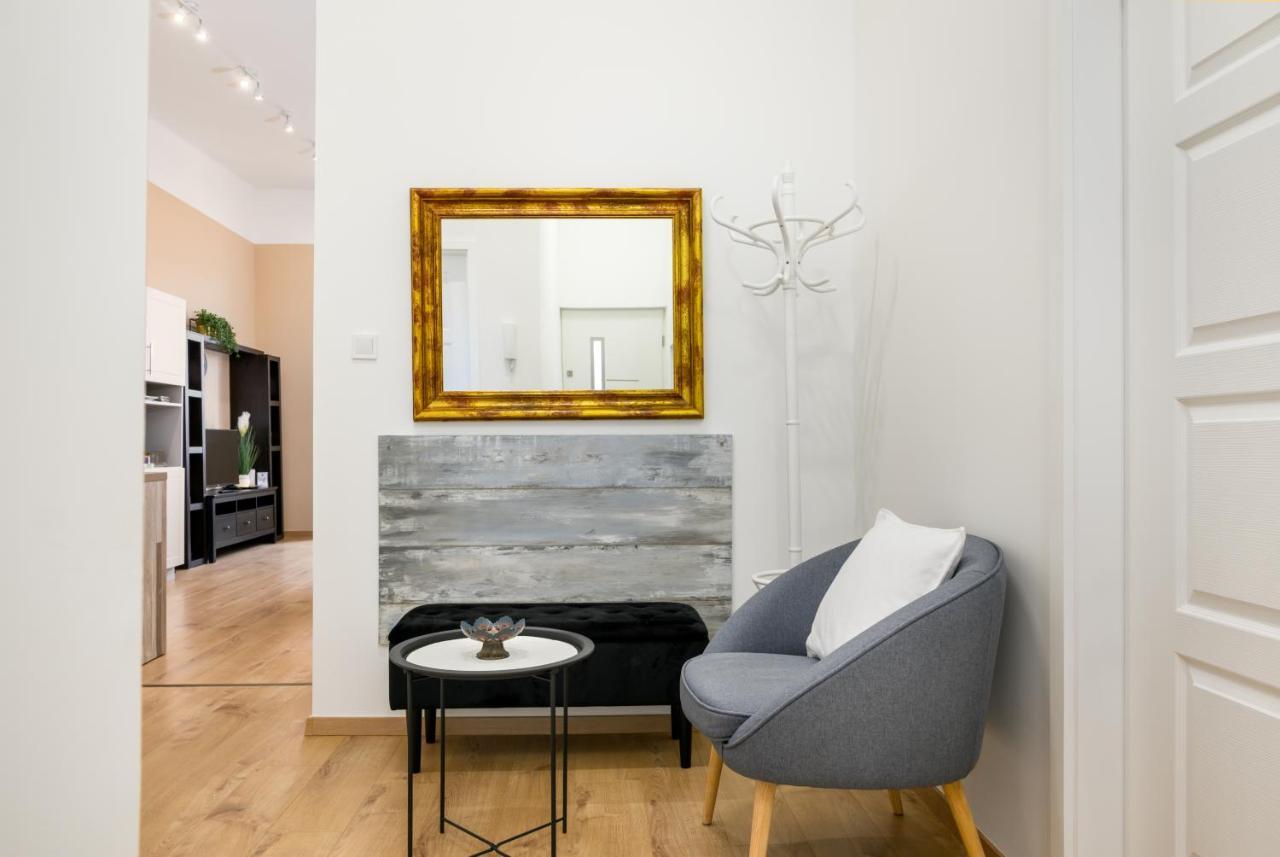 בודפשט Ja18 Downtown Pearl - 2 Bedroom Apartment מראה חיצוני תמונה